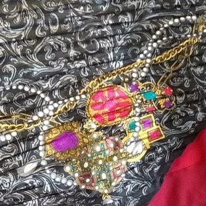 🌹NWT 52x51 100 % silk scarf GinnieJohansson🌹